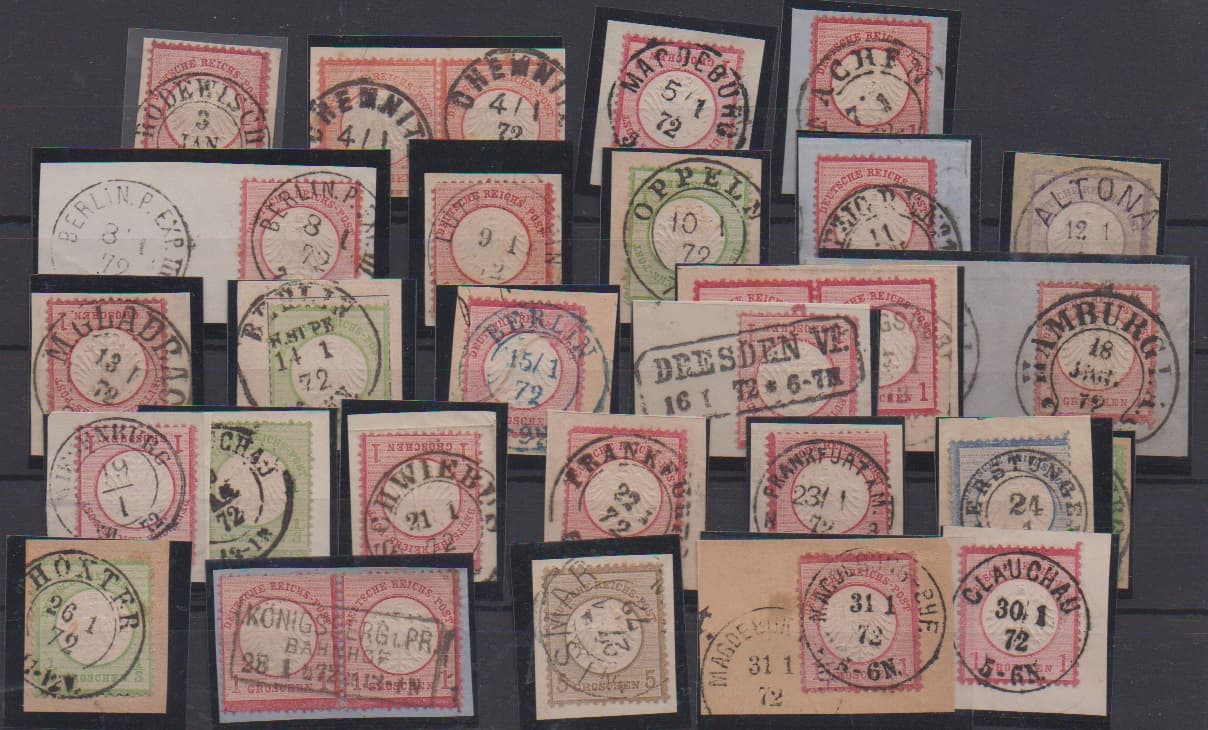 Los 826 - 1.1.-31.-1.1872, von den 31 möglichen Stempeltagen sind alle (!) 31 verschiedenen Tage dokumentiert, alle (!) auf Briefstücken, also der gesamte erste Verwendungsmonat. Der Ersttag Attest Brugger (ex Oldenburg), sowie zwei weitere Befunde