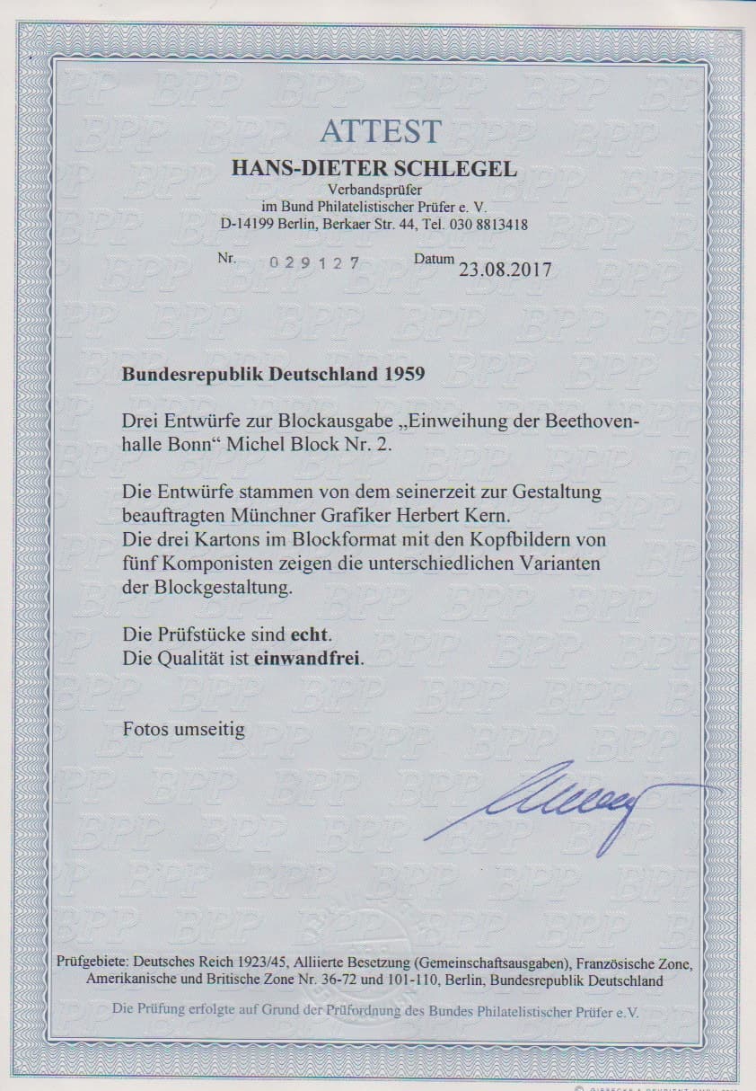 Los 1027 - Die Geschichte der Entstehung des Beethoven-Blocks, dokumentiert durch die Entwürfe des Graphikers Herbert Kern, München, der den Block entworfen hat. Dieser einzigartige Bestand aus dem Nachlaß des Entwerfers enthält u.a. 14 Reinzeichnungen, 58 Foto-Abzüge, davon 29 im Markenformat, teils mit zusätzlichen Zeichnungen des Graphikers, sowie vier komplette Block-Entwürfe, davon einer mit Marken in schwarz/weiß und einer mit farbigen, sowie zwei Entwürfe mit verschiedenen Mustern des Rahmens und der Druckfarbe. Für drei der vier Block-Entwürfe existiert ein Attest von Dieter Schlegel, dazu noch eine Mappe mit entsprechendem Schriftverkehr mit dem Bundespostministeriums. Sowohl für den Bundesrepublik- als auch Musik-Thematik-Sammler eine einmalige Dokumentation zur Entstehung dieser Marken-Ausgabe